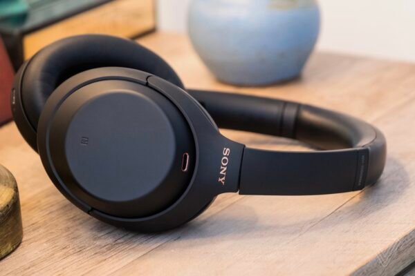 Sony’s last-gen XM4 headphones are over 50 percent off for Black Friday