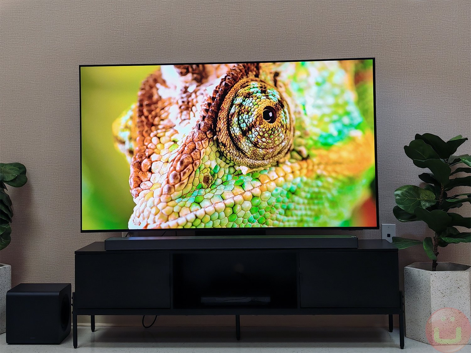 Samsung Honors 20 Years at No. 1 With a 20% Flash Sale on Top-Tier 2025 8K and 4K Vision AI TVs