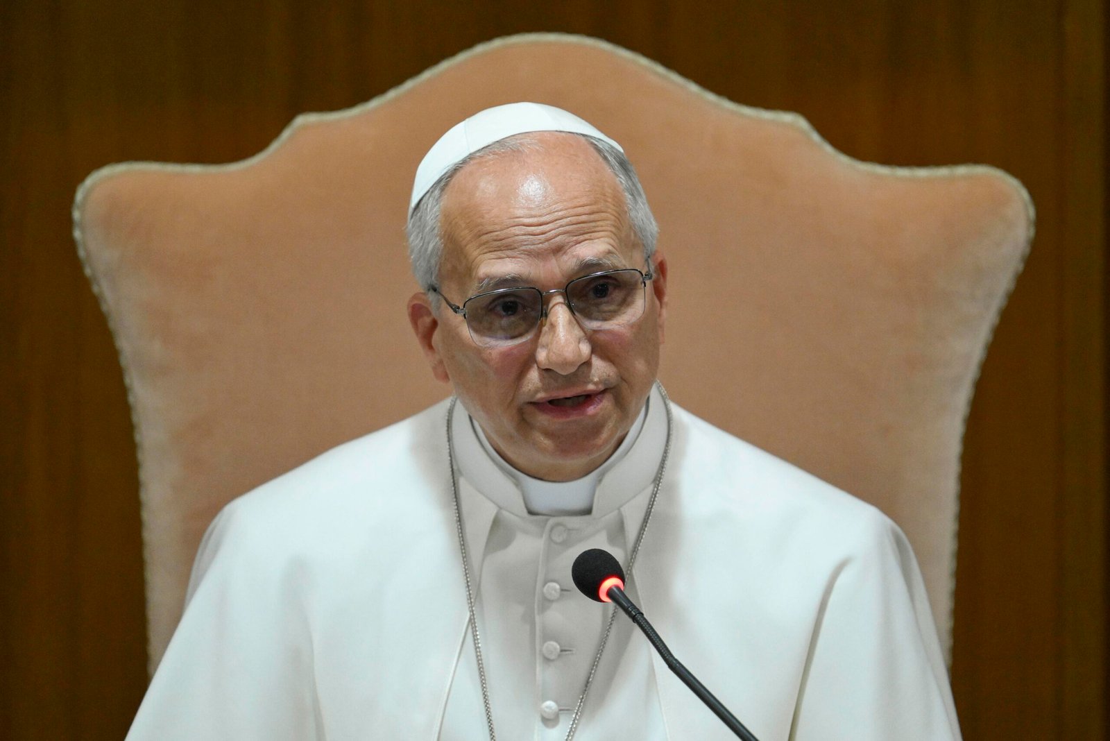 Did the Pope use AI to write about the dangers of AI?