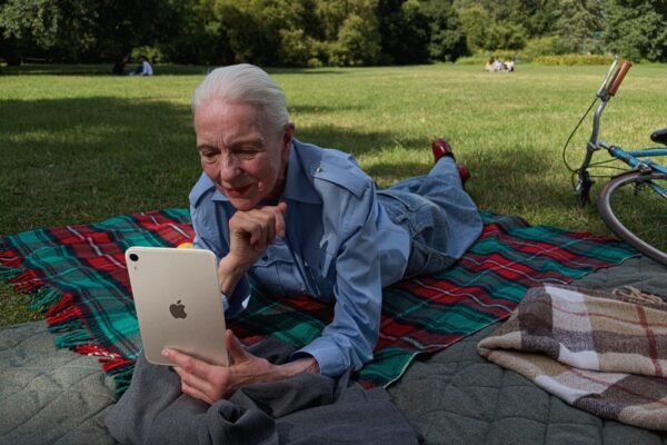 Apple iPad Mini 8 Unveiled With OLED Display, A20 Pro, And Thinner Body